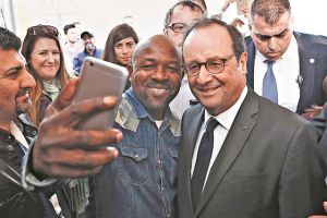 Με τρικ αδειάζουν τα νησιά