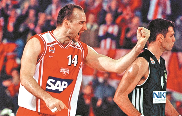 «Ενα τρίποντο και μια κλοπή»