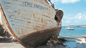 Σκοτώνουν τα καΐκια όταν γεράσουν