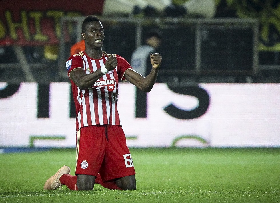 Και ο Θρύλος τη δουλειά του