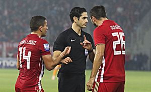 Εχουν μόνο ένα στόχο, να βλάψουν τον Ολυμπιακό