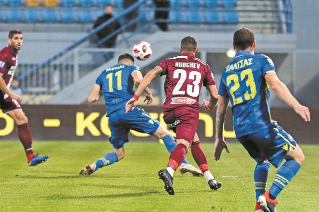 Ο Μανιάς του έδωσε οξυγόνο