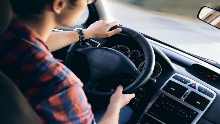 Δίπλωμα οδήγησης : Μεγάλες ανατροπές για τους νέους οδηγούς - Ολες οι αλλαγές | tanea.gr