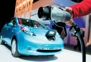 Αυτοκίνητα : Προεκλογική «φούσκα» η μετάβαση στην ηλεκτροκίνηση