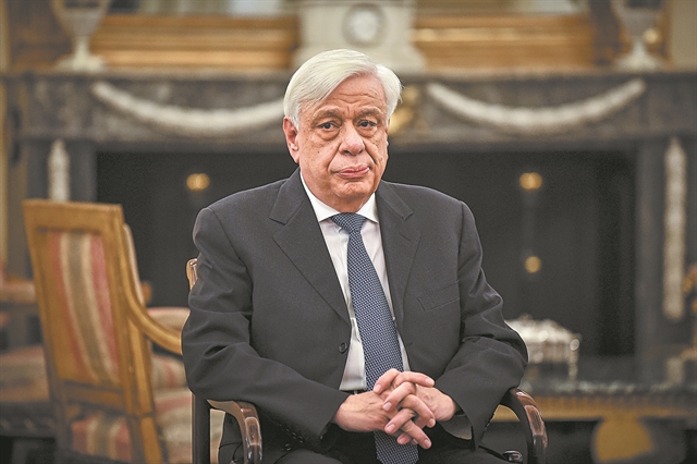 Πολιτιστικό ήθος σε αντιδιαστολήμε μια συνεχιζόμενη αδιαλλαξία