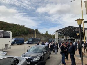 Κηδεία Κατσίφα : Εξονυχιστικοί οι έλεγχοι στα σύνορα (φωτο)