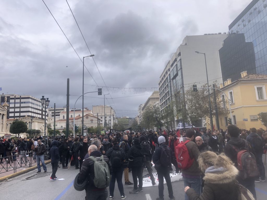 Σε εξέλιξη το μαθητικό συλλαλητήριο ενάντια στις καταλήψεις για τη Μακεδονία
