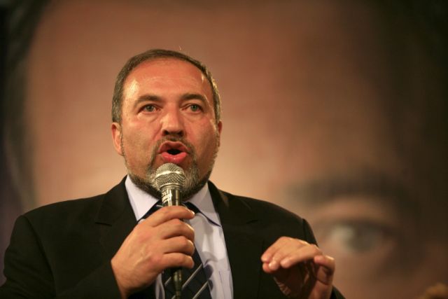 Παραιτήθηκε ο Αβίγκντορ Λίμπερμαν μετά την εκεχειρία στο Ισραήλ