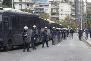 Οι κλούβες του Τσίπρα έβαλαν φωτιά στο Twitter