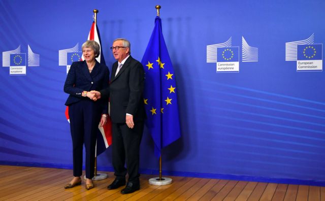 Τετ α τετ Γιούνκερ-Μέι παραμονή της συνόδου για το Brexit