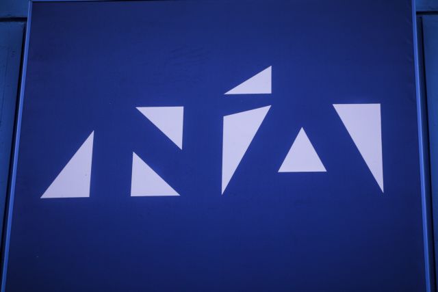 ΝΔ: Ο κ. Καμμένος κόβει βόλτες με τα ελικόπτερα του στρατού λες και είναι δικά του