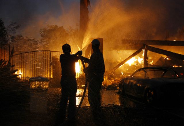 ΗΠΑ: Υπό έλεγχο η φονική πυρκαγιά στην Καλιφόρνια