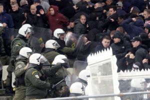 Βαρύ κατηγορητήριο από UEFA για τα επεισόδια στο ΑΕΚ – Αγιαξ