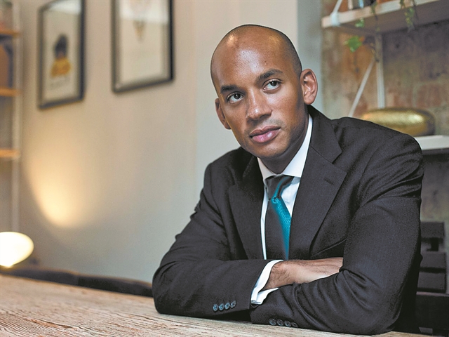 «Είναι τεράστιο λάθος να φύγουμε από την ΕΕ»