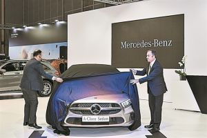 Τα τετράτροχα αστέρια στην έκθεση