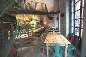 Zampano, Σαρρή 18