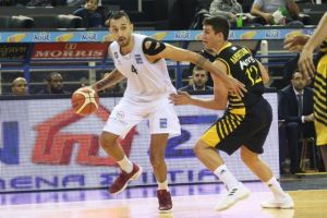 Ο ΠΑΟΚ νίκησε την ΑΕΚ και προκρίθηκε στα ημιτελικά