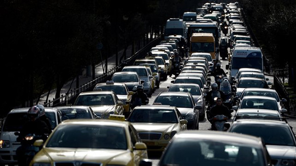 Κυκλοφοριακό χάος στους δρόμους της Αθήνας λόγω της απεργίας των μέσων μεταφοράς (χάρτης)