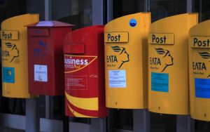 Συνέλαβαν 60χρονη επιπλοποιό για δέμα – βόμβα στην Ανγκελα Μέρκελ