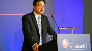 Ανακοινώθηκε επίσημα το μεγάλο deal: Η Eurobank απορροφά την Grivalia