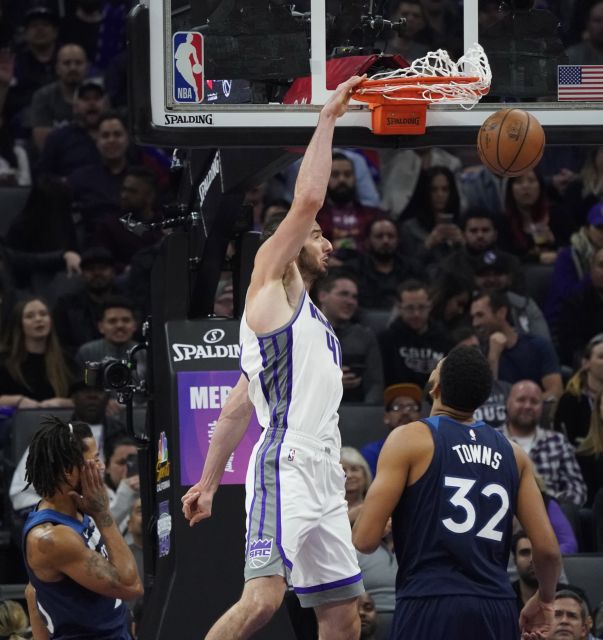 Καλή εμφάνιση ο Κουφός, οι Τζαζ σταμάτησαν τους Σέλτικς