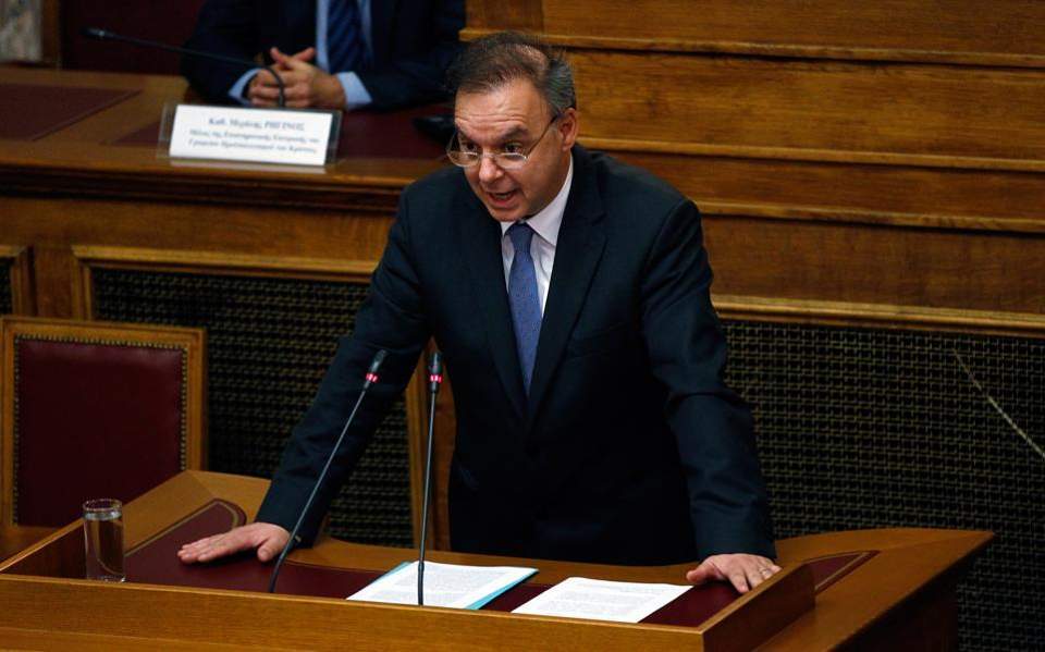 Καμπανάκι Λιαργκόβα: H ελληνική οικονομία αντέχει μέχρι την άνοιξη εκτός αγορών