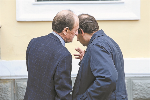 Σόου στην Ευελπίδων από Σπίρτζη – Λυμπερόπουλο