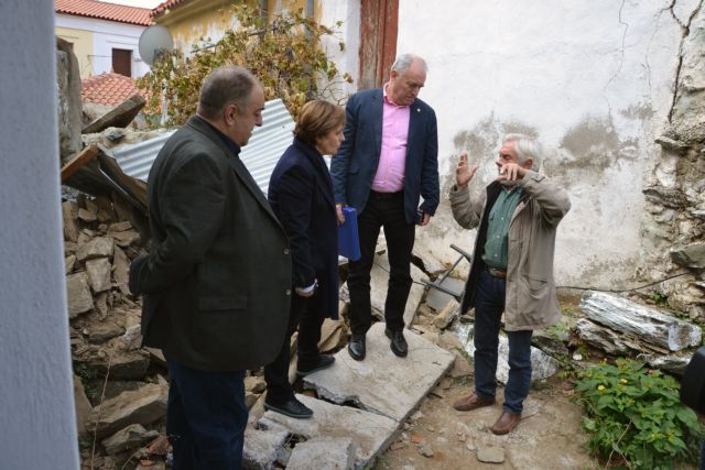 Εκκενώνεται τμήμα του οικισμού του Πλωμαρίου – Σε ξενοδοχεία 37 άτομα