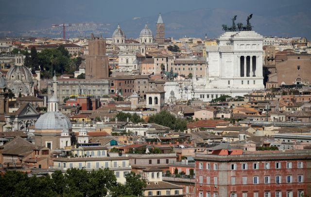 Μ. Βέμπερ: Η Ρώμη θα υποχωρήσει όπως και ο Τσίπρας