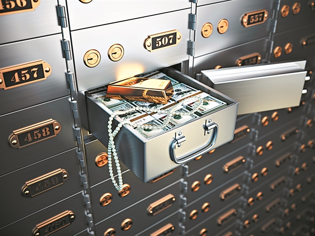 Η «τσιμπίδα» και τα κρυμμένα μπριγιάν