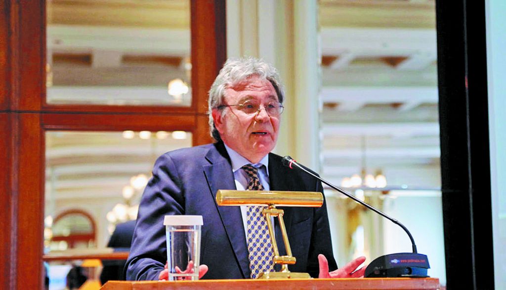 Αναπάντητα ερωτήματα μετά τις καταγγελίες