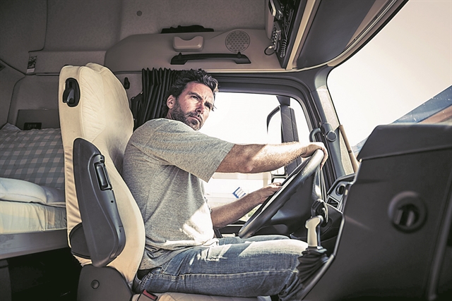 Οδηγοί φορτηγών στη Γερμανία με διαμονή και αεροπορικά εισιτήρια