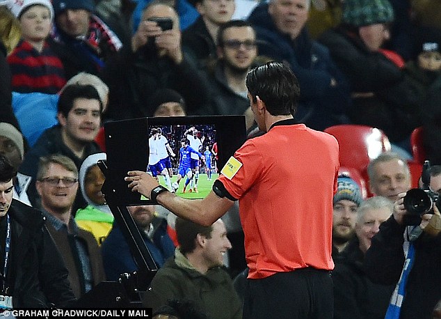 Συμφωνία για VAR στην Premier League από τη νέα σεζόν