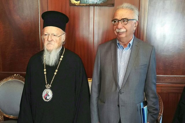 Εξηγήσεις Γαβρόγλου στον Πατριάρχη για την «εν κρυπτώ» συμφωνία Τσίπρα – Ιερώνυμου