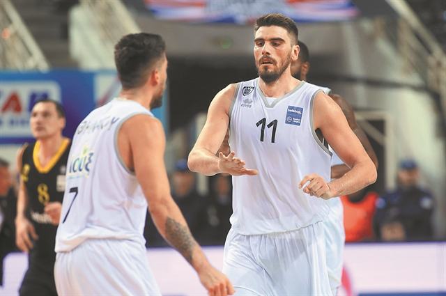 Η εβδομάδα των… αγίων βολών!