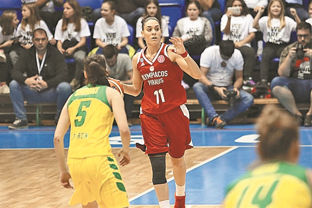 Τα κορίτσια άντεξαν για 14’