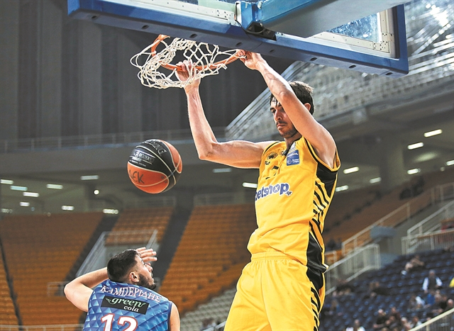 Ο Κούκι που δεν θέλει να αφήσει απωθημένα