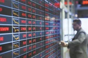 Η νέα αβεβαιότητα οδηγεί σε στροφή προς ασφαλή «καταφύγια»