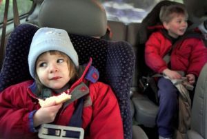 Νέα καμπάνια για την ανάγκη χρήση ζώνης ασφαλείας και στο πίσω κάθισμα