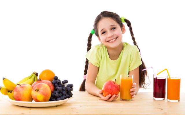 Πώς το παιδί σου θα μάθει να τρώει φρούτα και λαχανικά