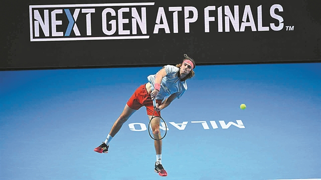 Στα ημιτελικά ο Τσιτσιπάς