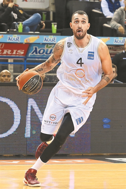 Ο Λίνος, ο Rambo και ένας… Rocky!