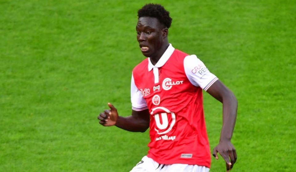 Παραμένει στο κάδρο της ΑΕΚ ο Αλί Ντομ