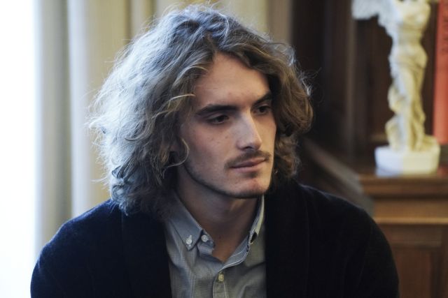 Τσιτσιπάς για «κίτρινα γιλέκα»: Είδα την επανάσταση με τα ίδια μου τα μάτια