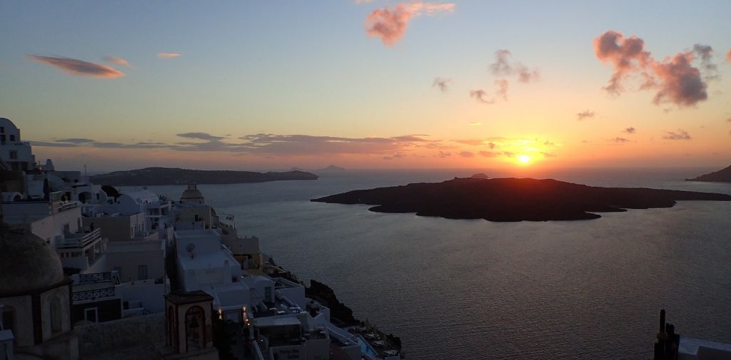 Δυνητικός κίνδυνος τσουνάμι από το ηφαιστειακό σύμπλεγμα της Σαντορίνης
