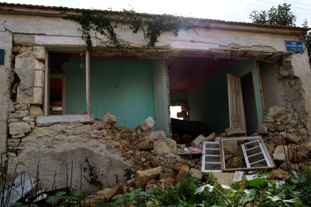 Να υποστυλωθούν τα κτίρια που υπέστησαν ζημιές στην Κεφαλονιά, λέει το ΤΕΕ