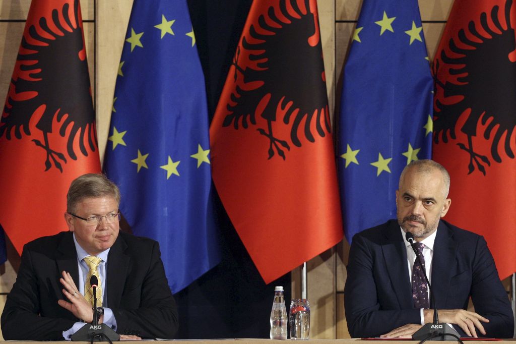 Κομισιόν: Η Αλβανία θα λάβει καθεστώς υποψήφιας για ένταξη στην ΕΕ χώρας