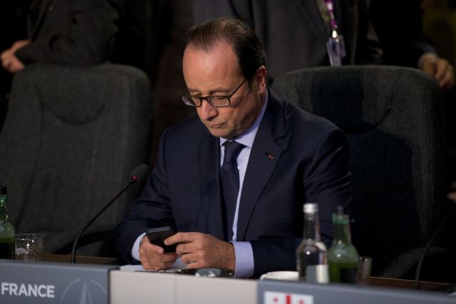 Διευκρινίσεις για τον προϋπολογισμό του 2015 ζητά και από το Παρίσι η Κομισιόν