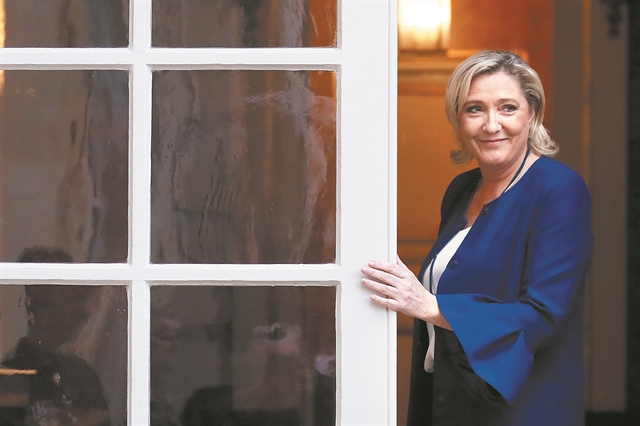 Μπορεί η Λεπέν να τορπιλίσει τις βλέψεις του Μακρόν για νέα θητεία;
