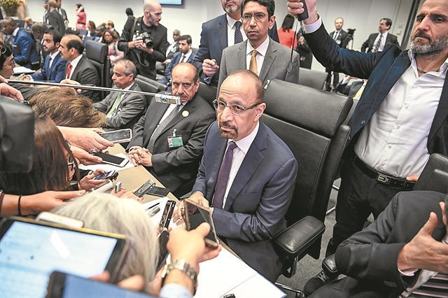 Σκληρό πόκερ στον ΟΠΕΚ για τις τιμές του πετρελαίου